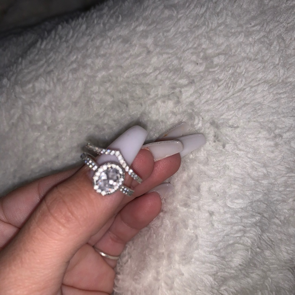 Pandora Rings - Picture 4 of 5